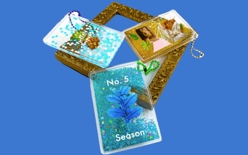 ME-Qのグリッターキーホルダー